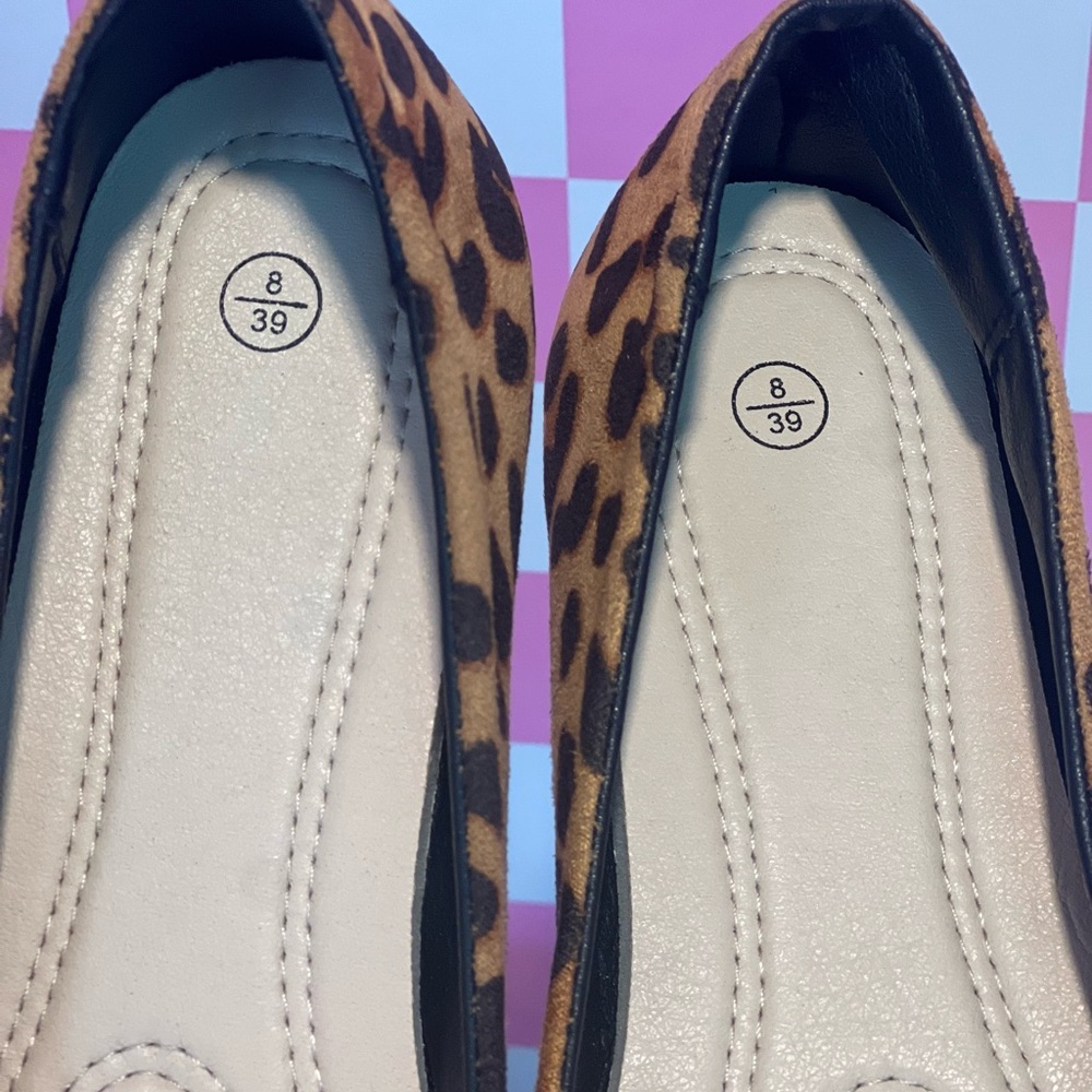 NWT Leopard Print Women's Flats - Picture 2 of 4
